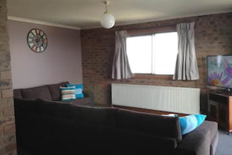 Lawlers 32 - Accommodation Asia 3