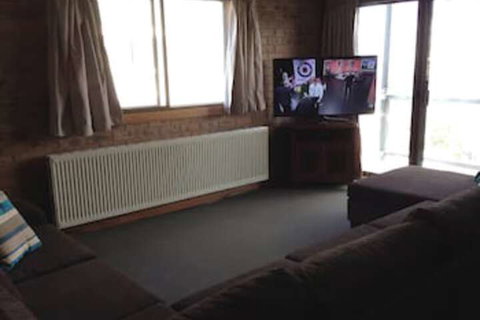 Lawlers 32 - Accommodation Asia 2