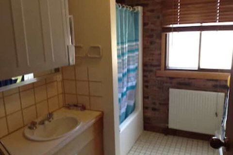 Lawlers 32 - Accommodation Asia 7