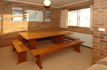 Lawlers 17 - Accommodation Asia 5