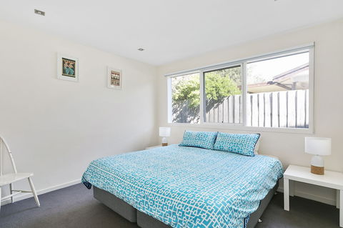 Front Beach House - Accommodation Guide 6