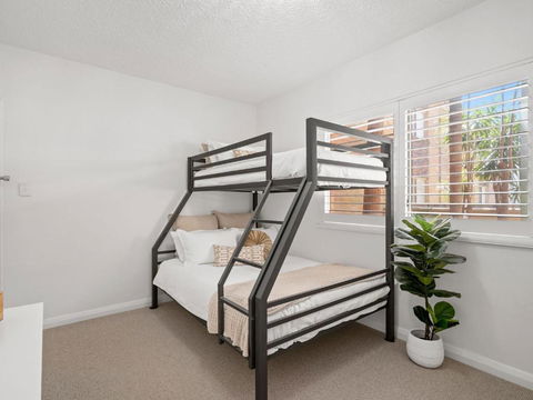 Cumbernauld #12 12 / 12 Terrigal Esp Terrigal - Accommodation Guide 2