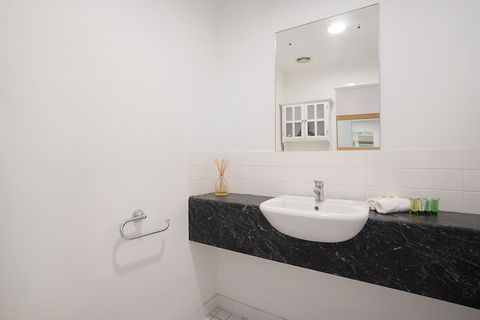 Beau Monde Apartments Newcastle - Boulevard Apartments - Accommodation Asia 3