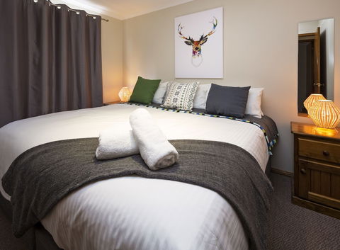Mountain Lodge - Accommodation Asia 2