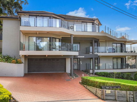 Ash Sienna 2 / 49 Ash Street Terrigal - Accommodation Guide 1
