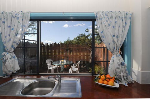 Samford Lakes - Accommodation Asia 2