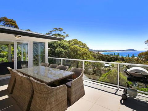 Ocean Breeze 41 Kurrawyba Avenue Terrigal - Accommodation Guide 3