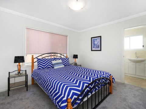 Ocean Breeze 41 Kurrawyba Avenue Terrigal - Accommodation Guide 2
