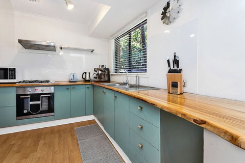 A PERFECT STAY - Mahogany Lodge - Accommodation Guide 4