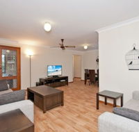 Skippers Rest 27 Government Road - Accommodation Asia