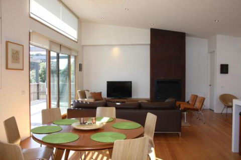 Swan Sea - Accommodation Asia 3