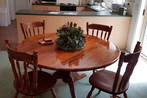 Cobram Cottage - Accommodation Guide 7