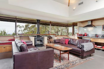 Summer House - Accommodation Asia 1