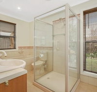 Cherry Lane - 3 bedroom brick home - Accommodation Guide