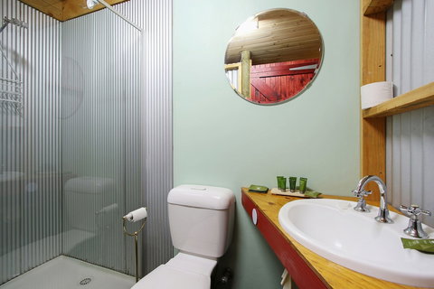 Feathertop Views - Accommodation Asia 2