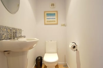 Razorback 6 - Accommodation Guide 2