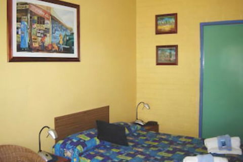 Black Swan Waterfront Motel Not Suitable For Children - Accommodation Asia 5
