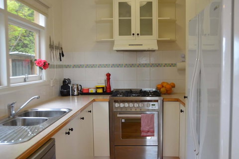 Mister Brightside - Great Location - Accommodation Asia 3