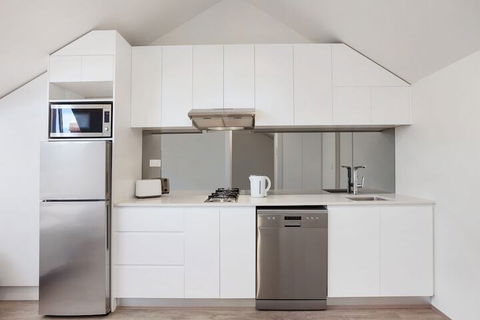 Bondi Beach Studios - Accommodation Guide 3