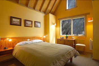 Huggins - Accommodation Guide 2