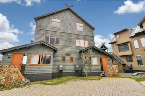 Piqueos 2 - Accommodation Guide 0