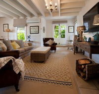 Hill House - Accommodation Asia