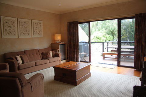 Portoria - Accommodation Asia 5