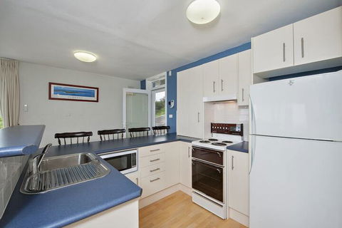 Ocean Retreat 28 Pacific Street - Accommodation Asia 3