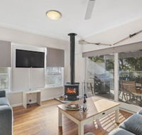 Blue Water 127 Government Road - Accommodation Asia