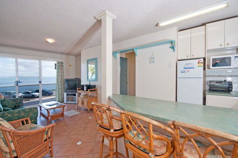 Shoal Bay Road Castaways Unit 04 17 - Accommodation Guide 3