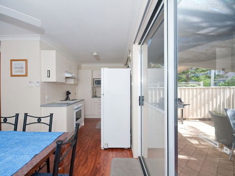 Robinson Street Sandcastles Townhouse 21 23 - Accommodation Asia 7