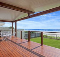 Palm Beach Absolute Beach Front Holiday Home - Accommodation Asia