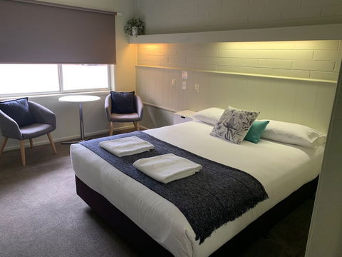 Finley Country Club Hotel Motel - Accommodation Guide 5