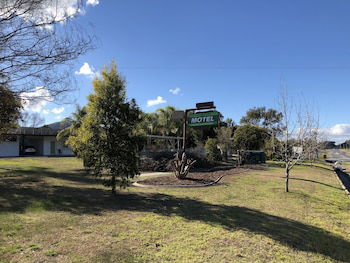 Green Door Motel - Accommodation Guide 0