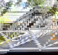 The Deck on Donalda - Accommodation Guide