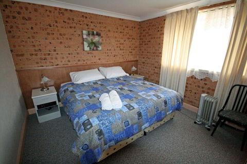 Casa Del Sol Near Centre Of Jindabyne - Accommodation Asia 5
