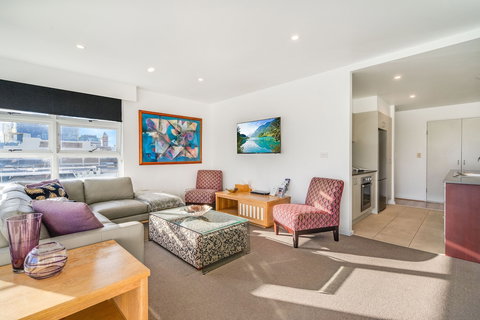 Beau Monde Apartments Newcastle - Worth Place Apartment - Accommodation Guide 1