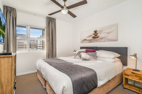 Beau Monde Apartments Newcastle - Worth Place Apartment - Accommodation Guide 2