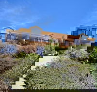 Dromaius 5 - Great Views of The Snowy Mountains - Accommodation Asia