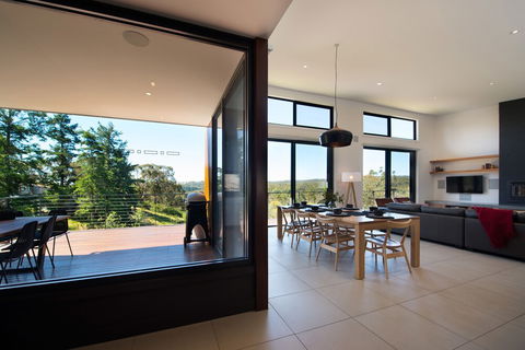 Aura House - Accommodation Asia 4