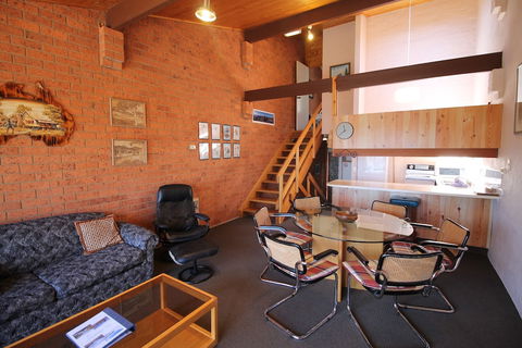 Snowbird 1 - Jindabyne Townhouse - Accommodation Asia 1