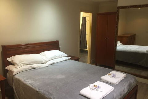 Aussie Hotel - Accommodation Asia 1