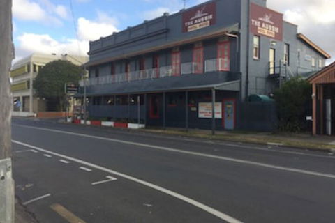 Aussie Hotel - Accommodation Asia 0