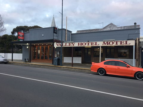 Valley Hotel - Accommodation Asia 3