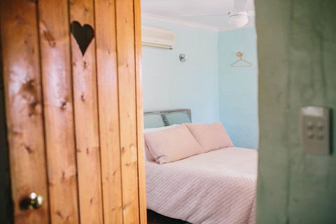 Terroir Auburn - Accommodation Guide 1