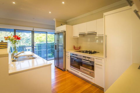 The Arthouse - Accommodation Guide 2