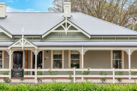 Grandview Accommodation - The Flaxley Apartments - Accommodation Guide 3