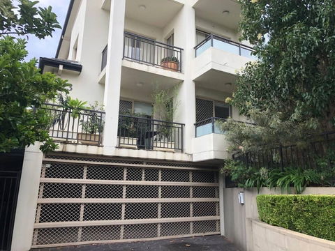 Coogee Beach With AC Close To Beach And City - Accommodation China 0