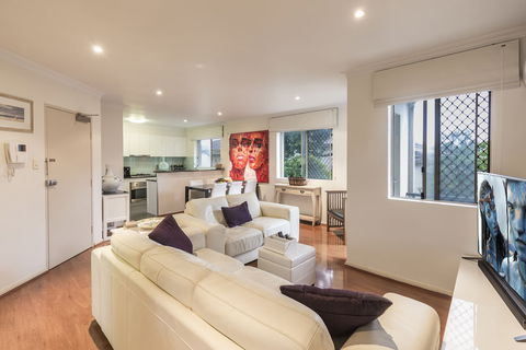 Coogee Beach With AC Close To Beach And City - Accommodation China 6