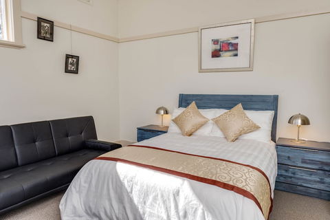 Marulan Stayz - Accommodation Guide 4